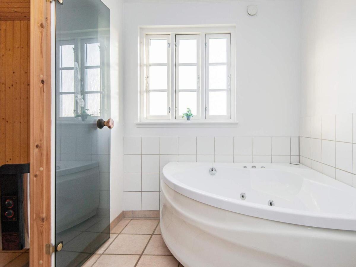 8 Person Holiday Home In Aabenraa Lojt Kirkeby Экстерьер фото